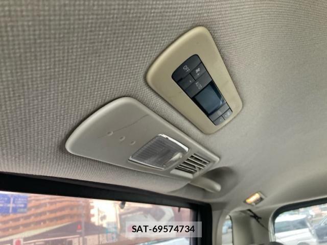Nissan SERENA 2007-12 8075512-19