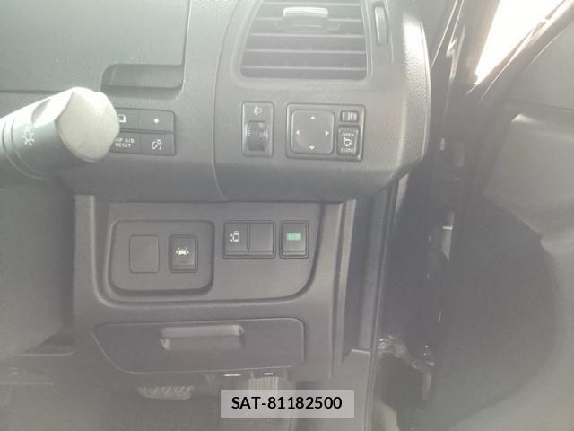 Nissan SERENA 2016-10 8075509-13