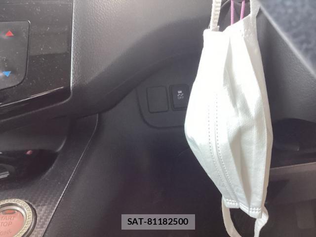 Nissan SERENA 2016-10 8075509-17
