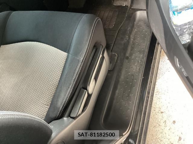 Nissan SERENA 2016-10 8075509-21
