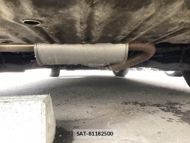 Nissan SERENA 2016-10 8075509-3