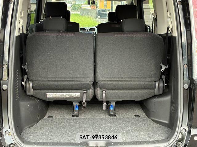 Nissan SERENA 2013-11 8075510-11