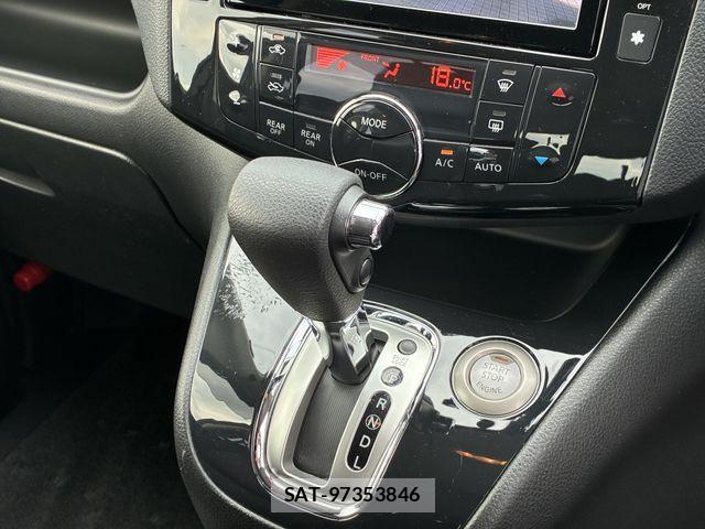 Nissan SERENA 2013-11 8075510-24