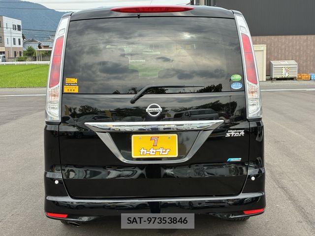 Nissan SERENA 2013-11 8075510-4