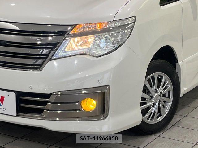 Nissan SERENA 2014-02 8075508-12
