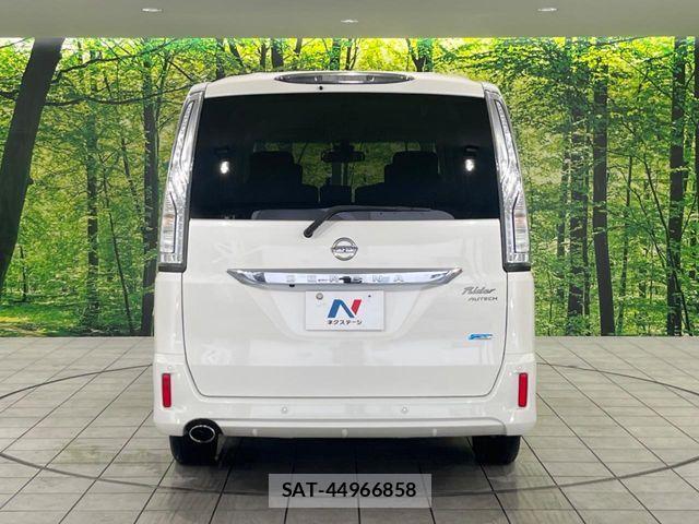 Nissan SERENA 2014-02 8075508-15