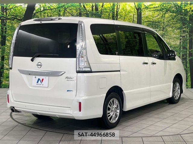 Nissan SERENA 2014-02 8075508-17