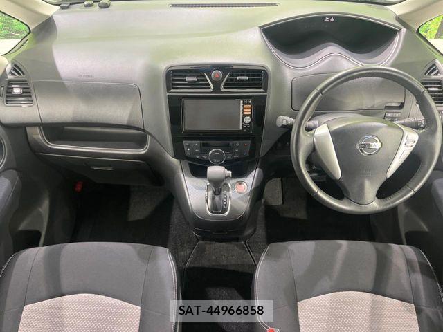 Nissan SERENA 2014-02 8075508-1