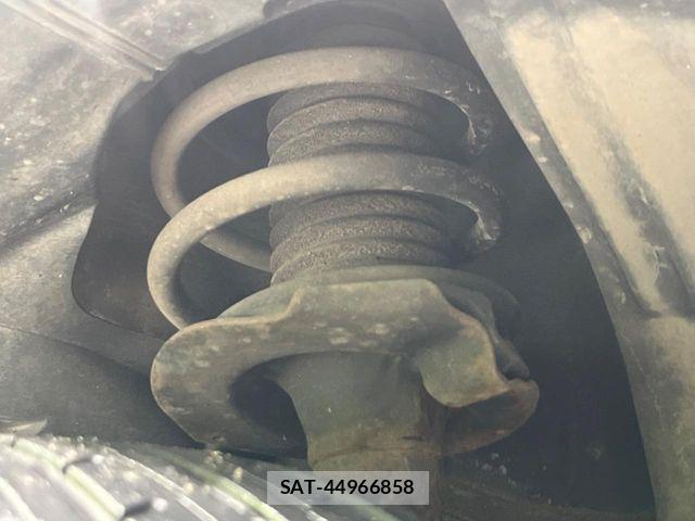 Nissan SERENA 2014-02 8075508-19