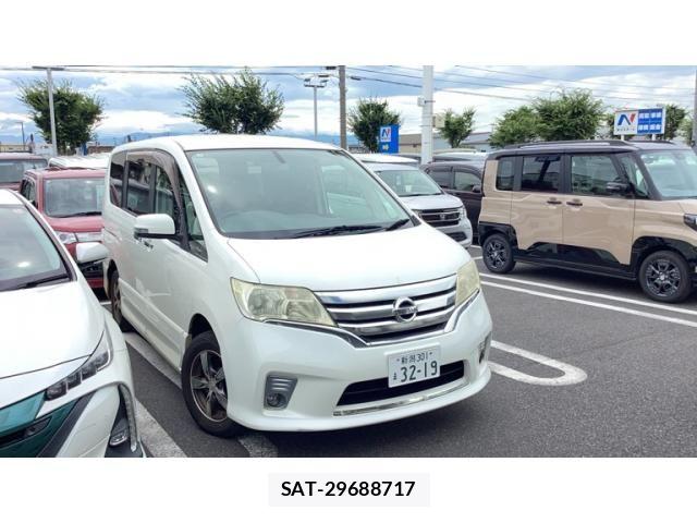 Nissan SERENA 2010-12 8101810-1