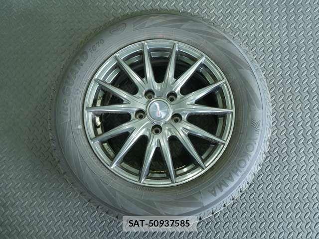 Nissan SERENA 2023-09 8101808-15