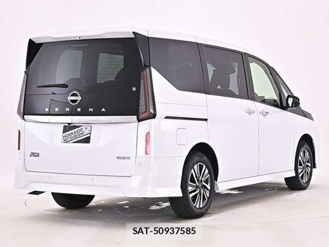 Nissan SERENA 2023-09 8101808-17