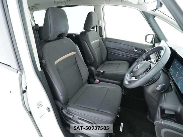 Nissan SERENA 2023-09 8101808-5