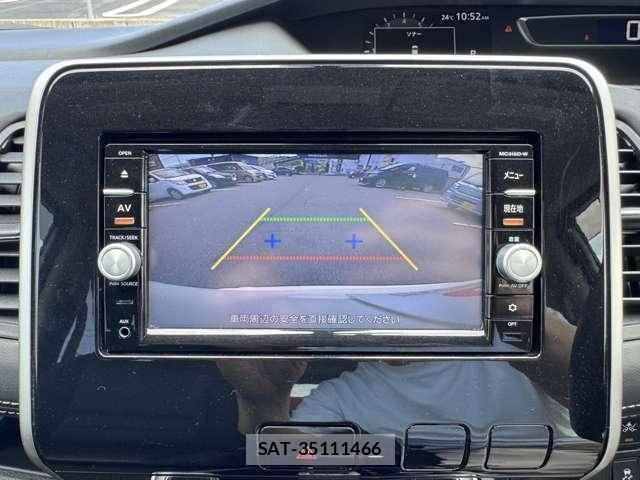 Nissan SERENA 2017-08 8101811-11