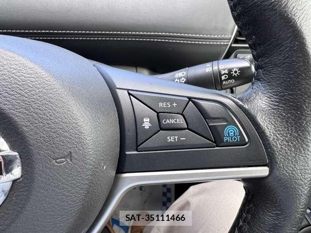 Nissan SERENA 2017-08 8101811-17