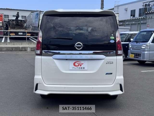 Nissan SERENA 2017-08 8101811-3