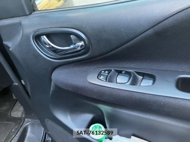 Nissan SERENA 2011-06 8159189-15