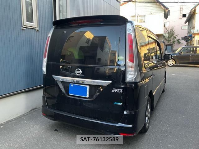 Nissan SERENA 2011-06 8159189-3