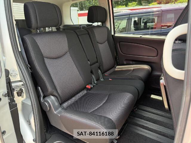 Nissan SERENA 2011-10 8159188-12