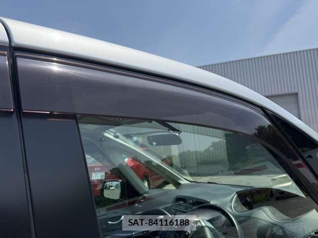 Nissan SERENA 2011-10 8159188-28