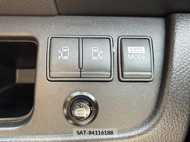 Nissan SERENA 2011-10 8159188-5