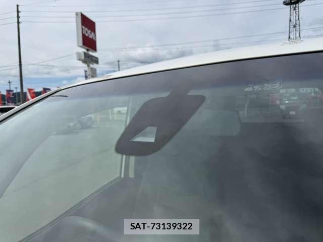 Nissan SERENA 2014-01 8210100-9