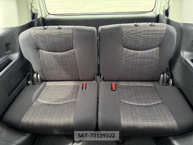 Nissan SERENA 2014-01 8210100-13
