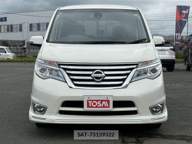 Nissan SERENA 2014-01 8210100-17