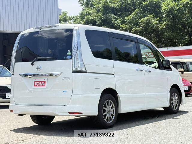 Nissan SERENA 2014-01 8210100-20