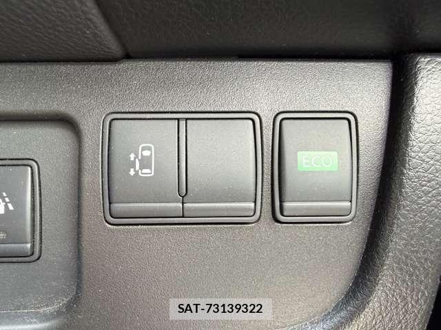 Nissan SERENA 2014-01 8210100-5