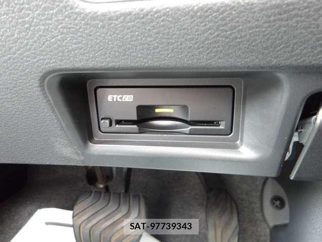 Nissan SERENA 2023-06 8210099-11