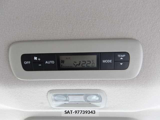 Nissan SERENA 2023-06 8210099-24
