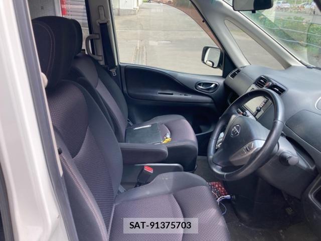 Nissan SERENA 2011-09 8210101-18