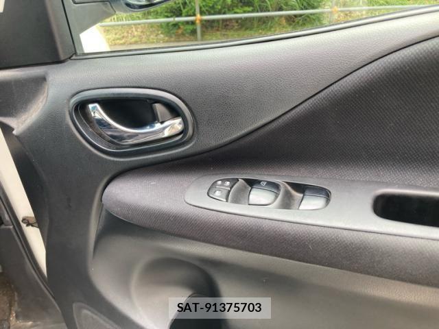 Nissan SERENA 2011-09 8210101-19