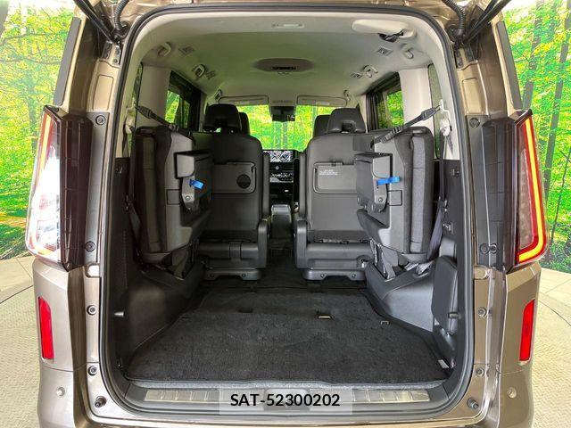 Nissan SERENA 2025-02 8210096-12