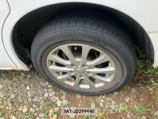 Nissan SERENA 2006-05 8231709-6