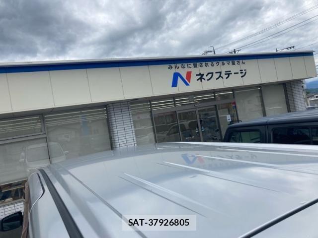 Nissan SERENA 2009-12 8231711-8