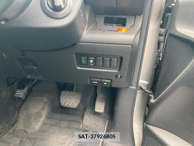 Nissan SERENA 2009-12 8231711-11