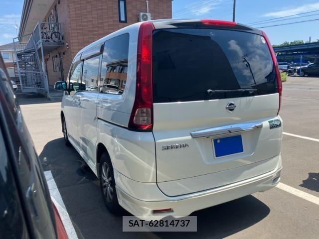 Nissan SERENA 2009-09 8231710-3
