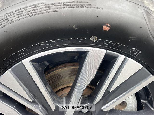Nissan SERENA 2023-07 8231708-20