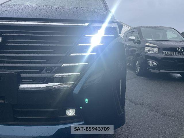 Nissan SERENA 2023-07 8231708-22