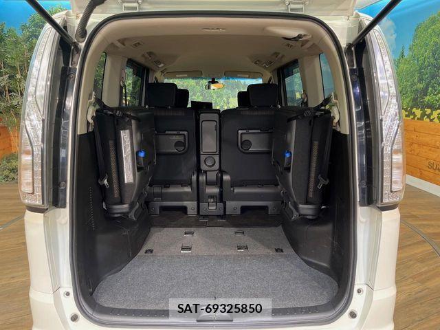 Nissan SERENA 2015-03 8246633-12