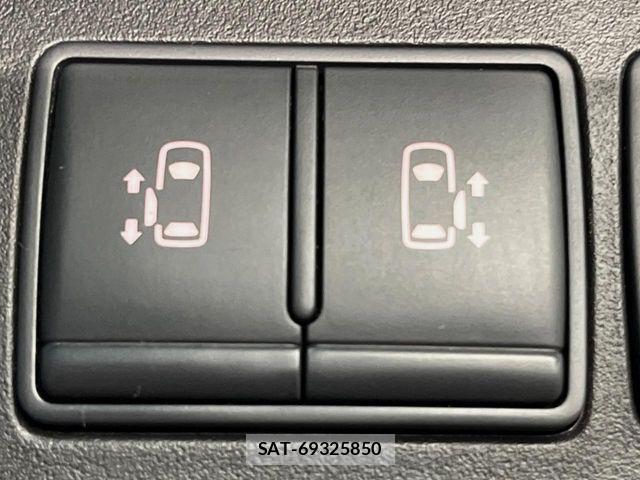 Nissan SERENA 2015-03 8246633-5