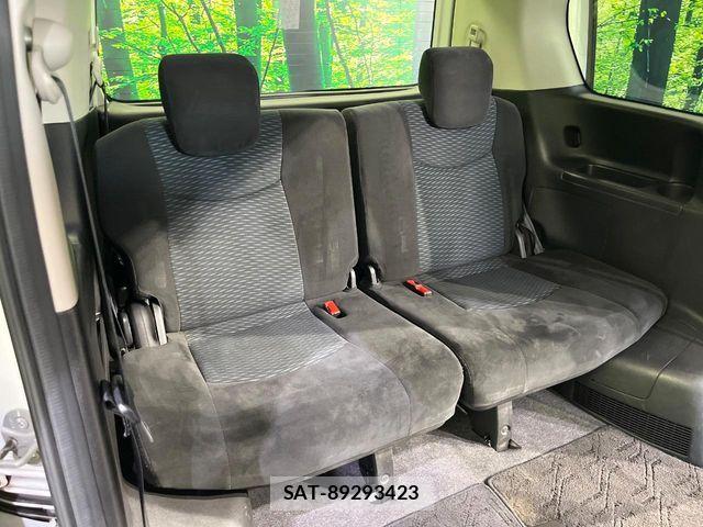 Nissan SERENA 2015-12 8246635-10