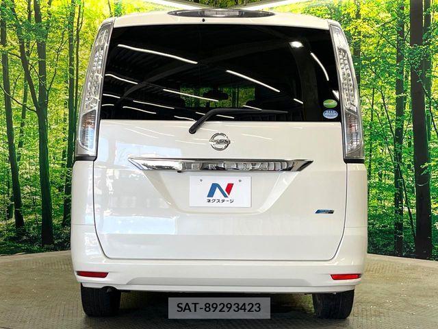 Nissan SERENA 2015-12 8246635-15