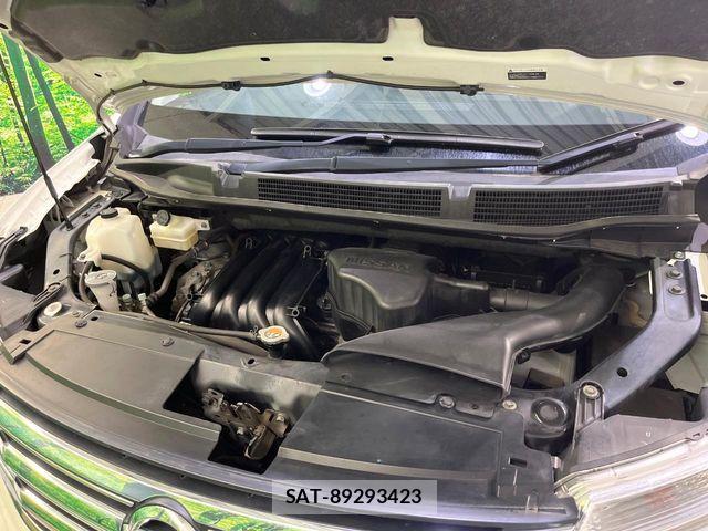 Nissan SERENA 2015-12 8246635-18
