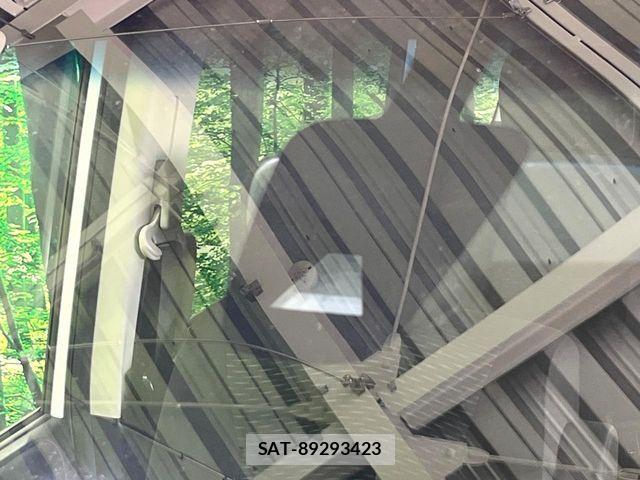 Nissan SERENA 2015-12 8246635-7
