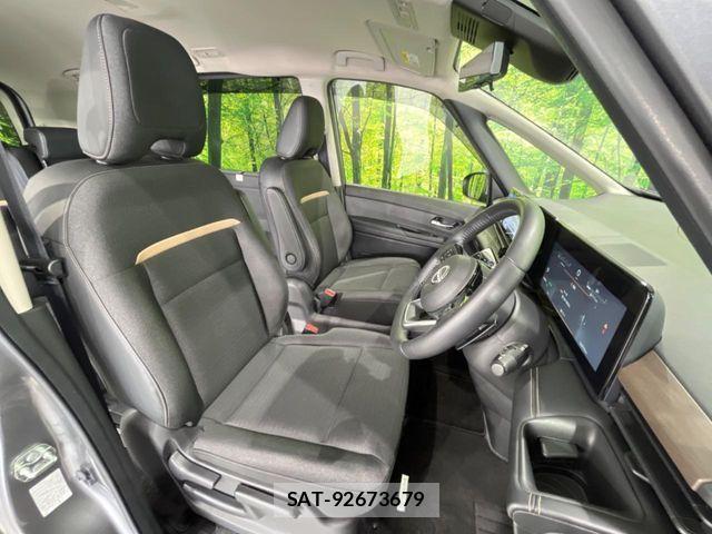 Nissan SERENA 2023-09 8246632-8