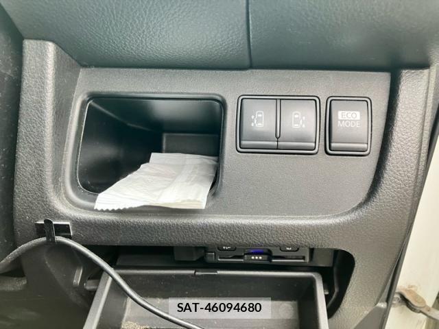 Nissan SERENA 2012-02 8316973-12