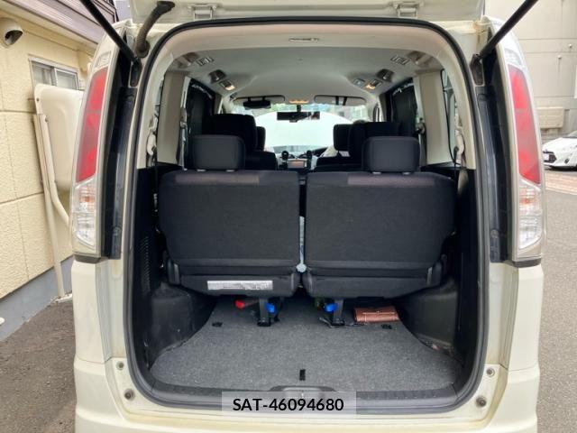 Nissan SERENA 2012-02 8316973-23